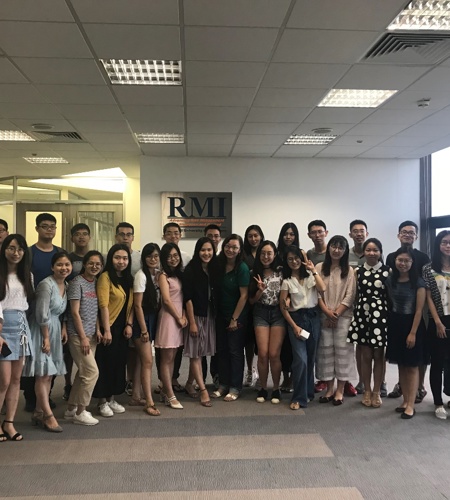 2017级北京大学和新加坡国立大学合作举办西方经济学专业、企业管理专业（金融工程）硕士研究生教育项目迎新会成功举办